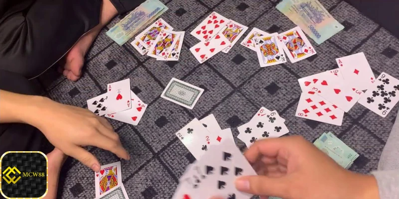 Phỏm bịp là gì và cách chơi bịp để gia tăng phần thắng 6 Chơi phỏm bịp